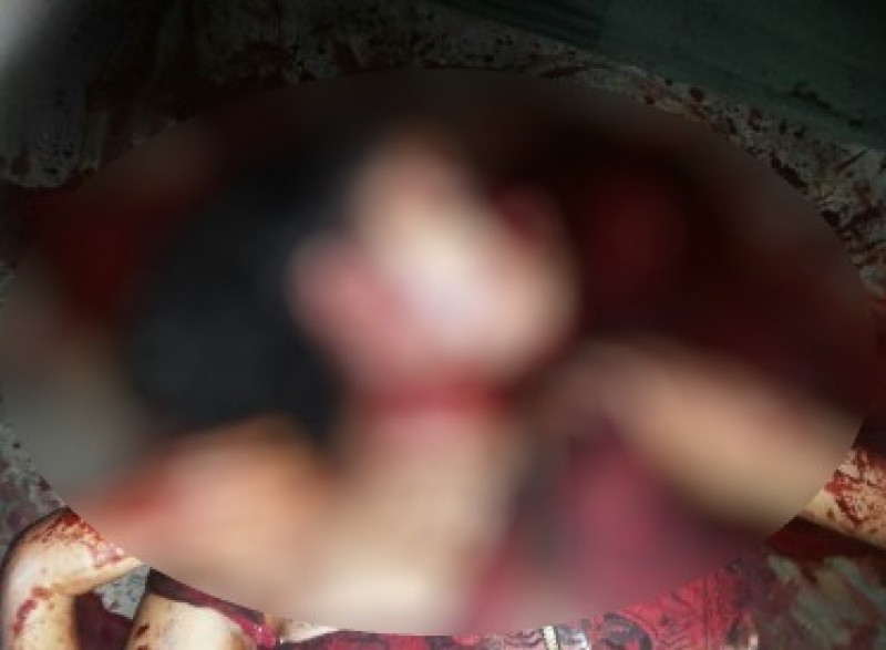 Jovem é assassinada com bebê no colo