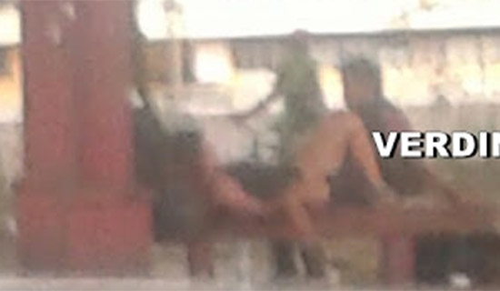 Casal é flagrado fazendo sexo em praça de Itabuna (BA)