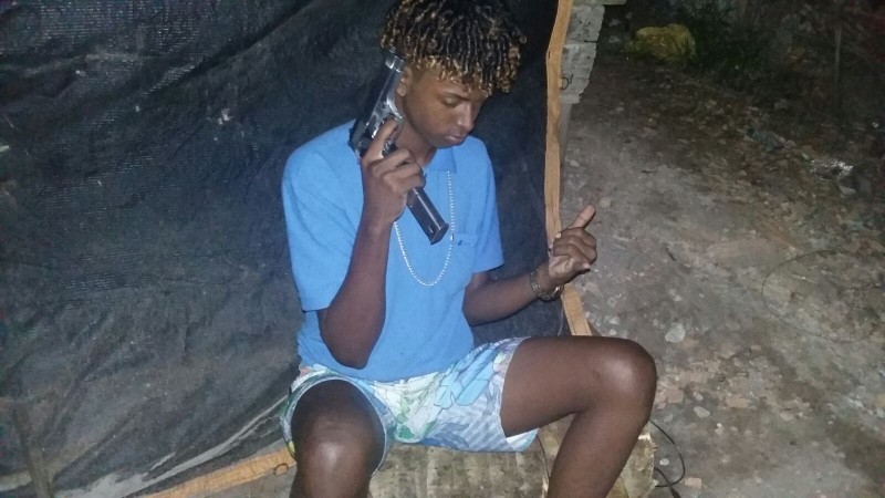 Líder do tráfico em Arembepe morre em troca de tiros