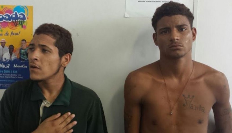 Dois homens são presos após roubar viatura