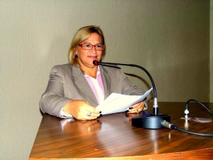 Rita Loira faz pedido em “caráter de urgência” de uma campanha de prevenção e controle da dengue