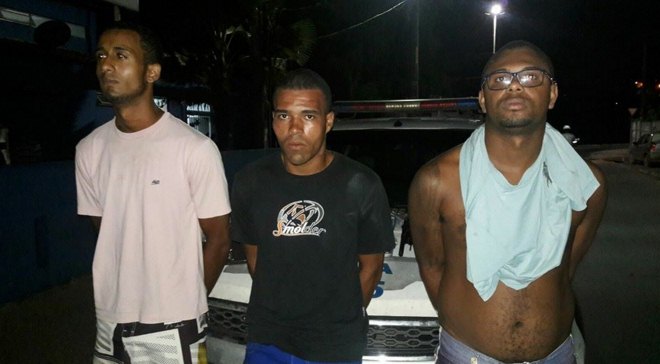 Três jovens são presos em Candeias por tráfico de drogas