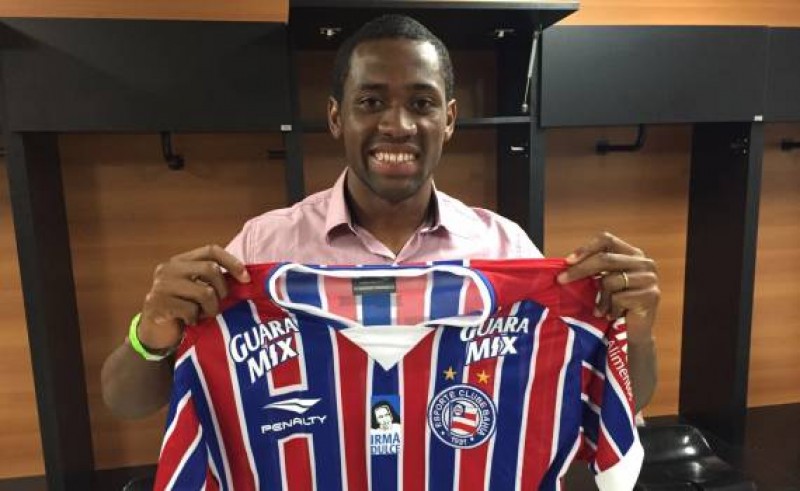 Tinga é regularizado e já pode estrear na lateral direita do Bahia