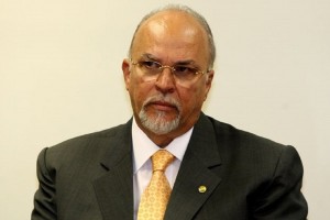 PF INDICIA EX-MINISTRO MÁRIO NEGROMONTE E 4 DEPUTADOS FEDERAIS DO PP