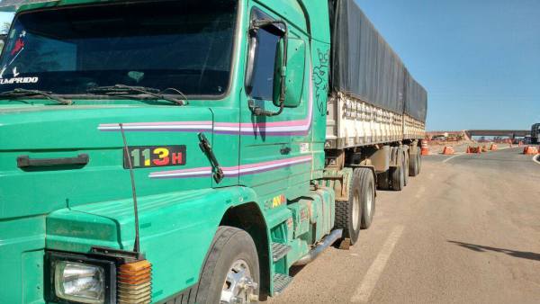 PRF flagra motorista sob efeito de drogas após quase causar acidentes na BR 324