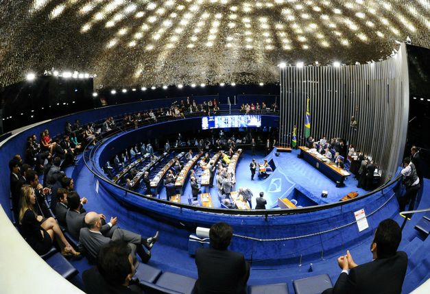 Senado elege comissão do impeachment na sessão desta tarde