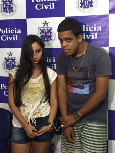 Casal de estelionatários é preso dentro de shopping em Salvador