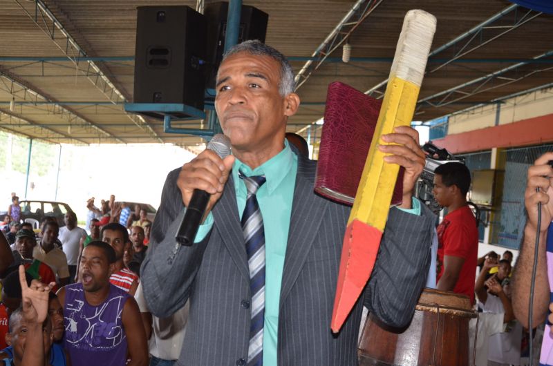 Deputadas aprovam representação no Conselho de Ética contra Isidório