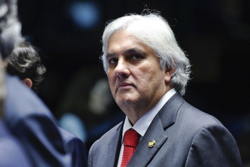 Senado decide pela cassação de Delcídio do Amaral