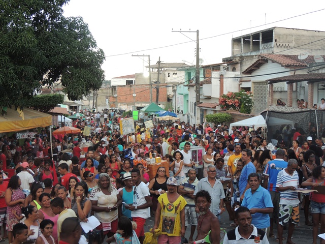 Candeias: Festival de prêmios reúne milhares de pessoas