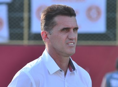 Vitória visita o Botafogo em busca do seu primeiro triunfo fora de casa