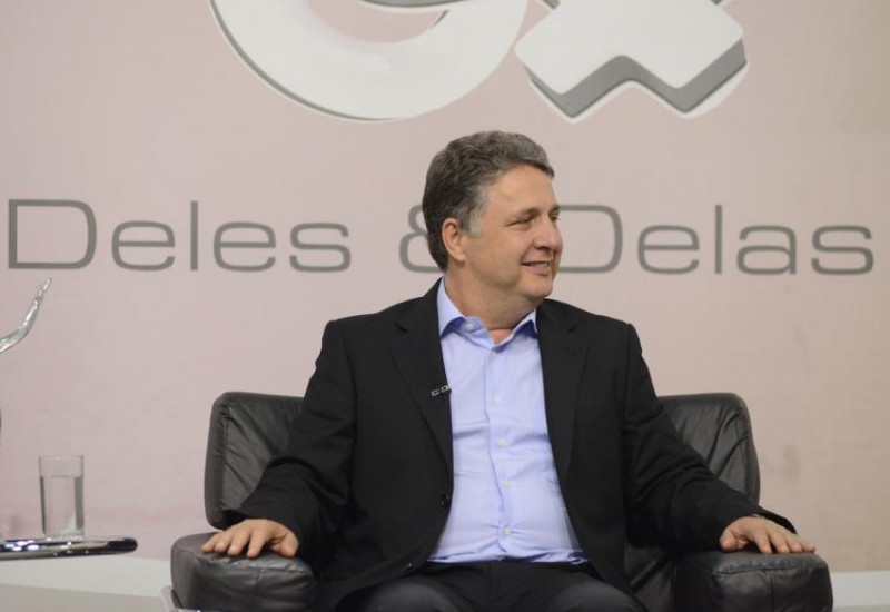 TSE decide libertar Anthony Garotinho