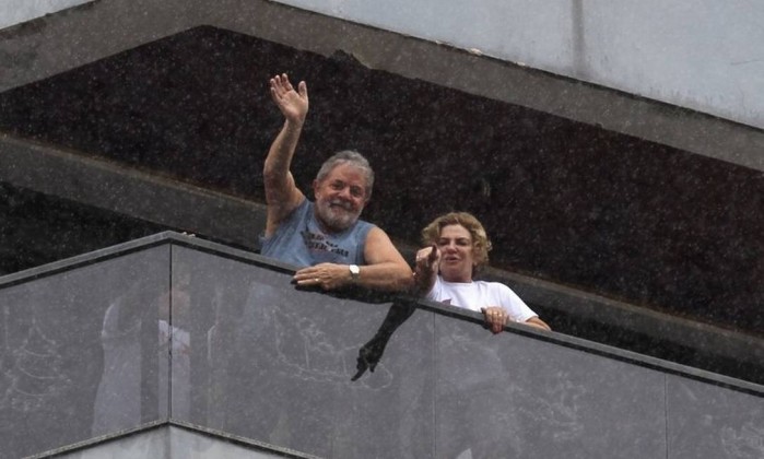Advogado de Lula e dono de imóvel divergem sobre aluguel de petista