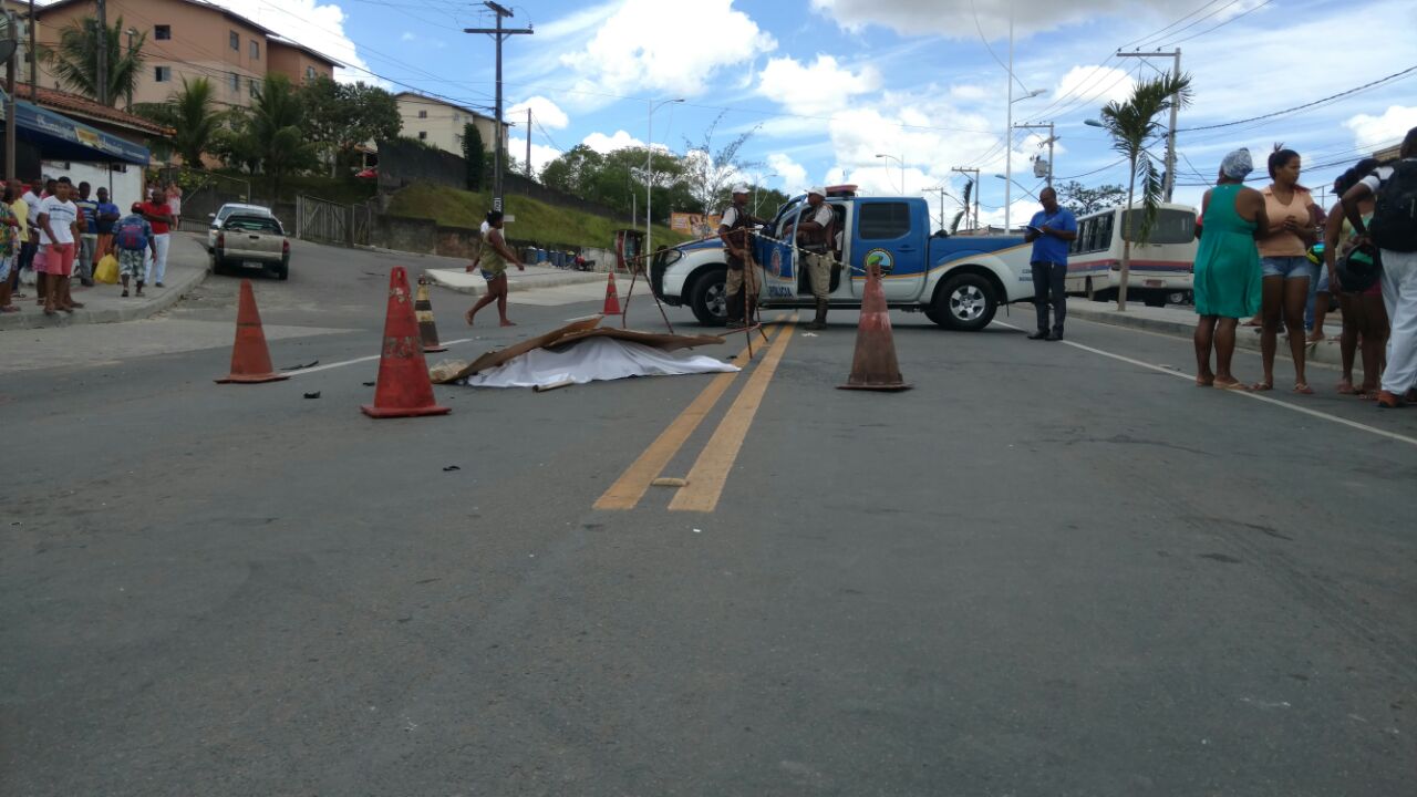 Candeias: Jovem morre em acidente entre carro e moto na BA-522