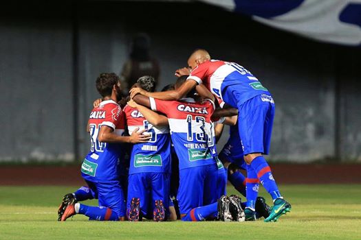 Bahia atropela o Bahia de Feira e volta a liderança do Baianão