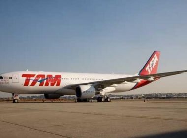 Avião da TAM com deputados federais baianos dá pane em Brasília