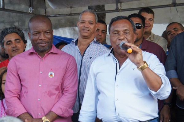 Prefeito Evandro retira transporte escolar do distrito da Jabequara