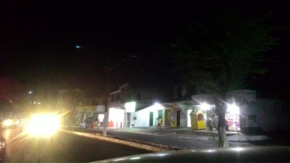 BASTIÃO: Moradores questionam a falta de iluminação pública na cidade