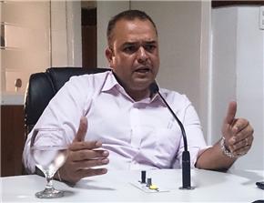 Dr. Breno vai gastar R$ 1 milhão em alimentação na saúde