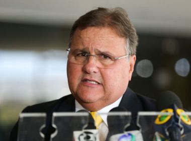 Geddel faz curso de eletricista na cadeia e tira 9,5 na prova final