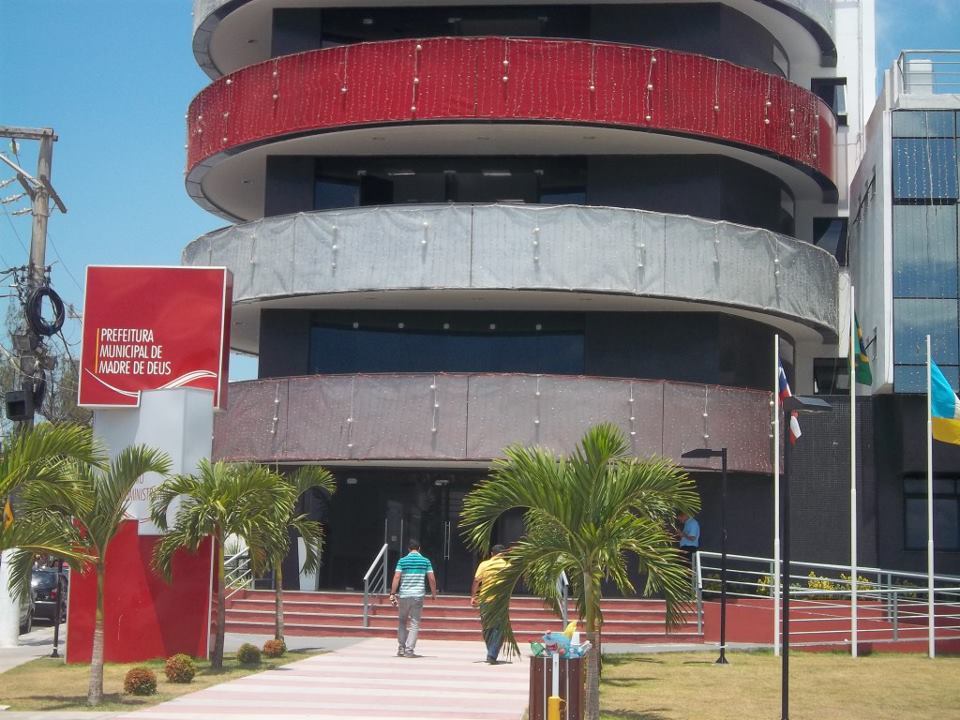 BOMBA! Jeferson Andrade não recorre de decisão para o município perder R$ 4 milhões