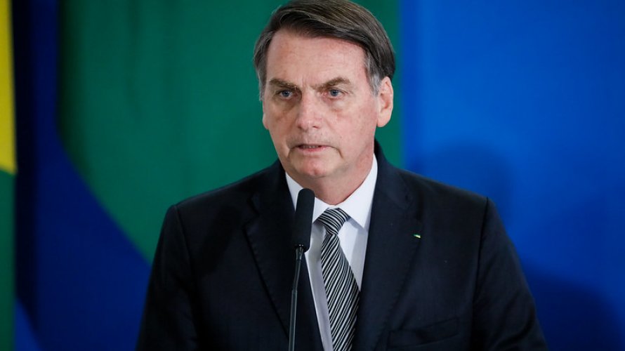 Bolsonaro afirma que vazamento de óleo foi criminoso e que “pior está por vir”