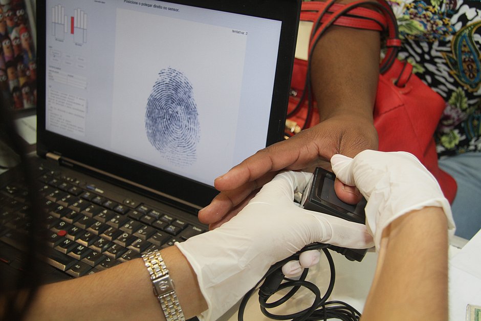Biometria: mais de 900 mil títulos eleitorais podem ser cancelados na Bahia