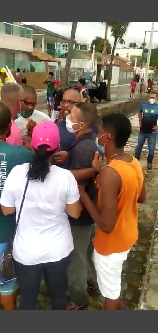 Carreata de Dailton Filho invade área interditada em Madre de Deus devido às medidas de combate à COVID-19