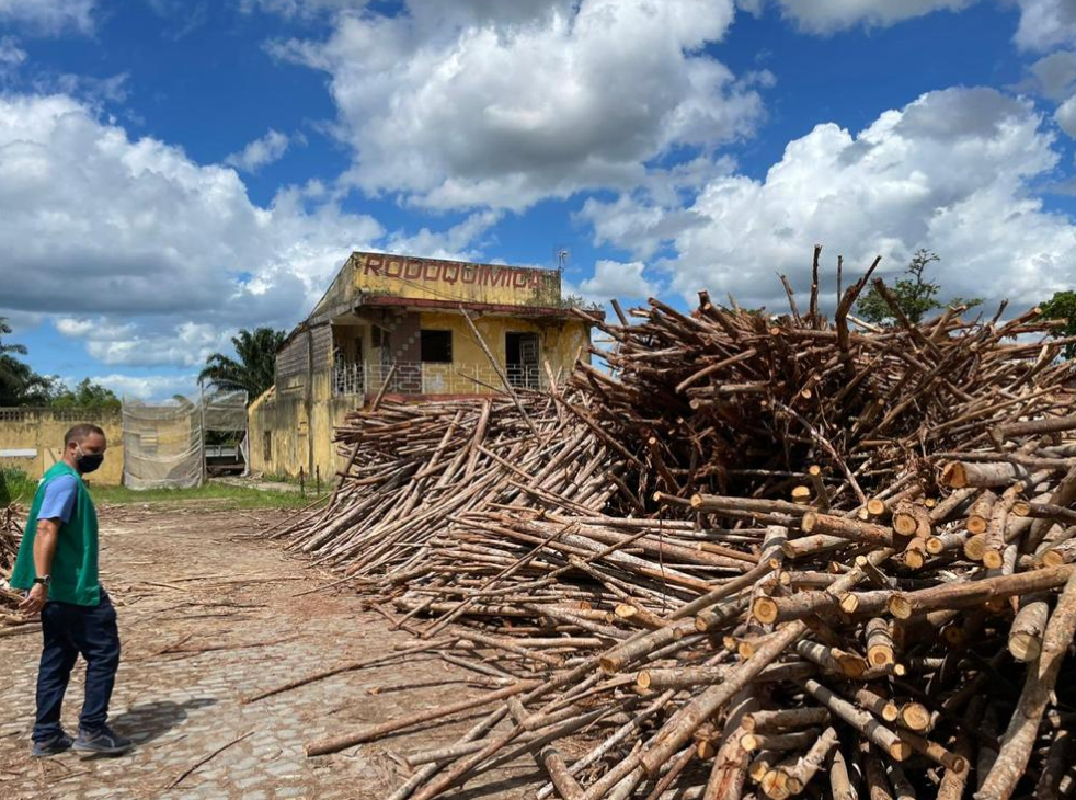 Prefeitura de Candeias interdita empresa que opera sem licença ambiental