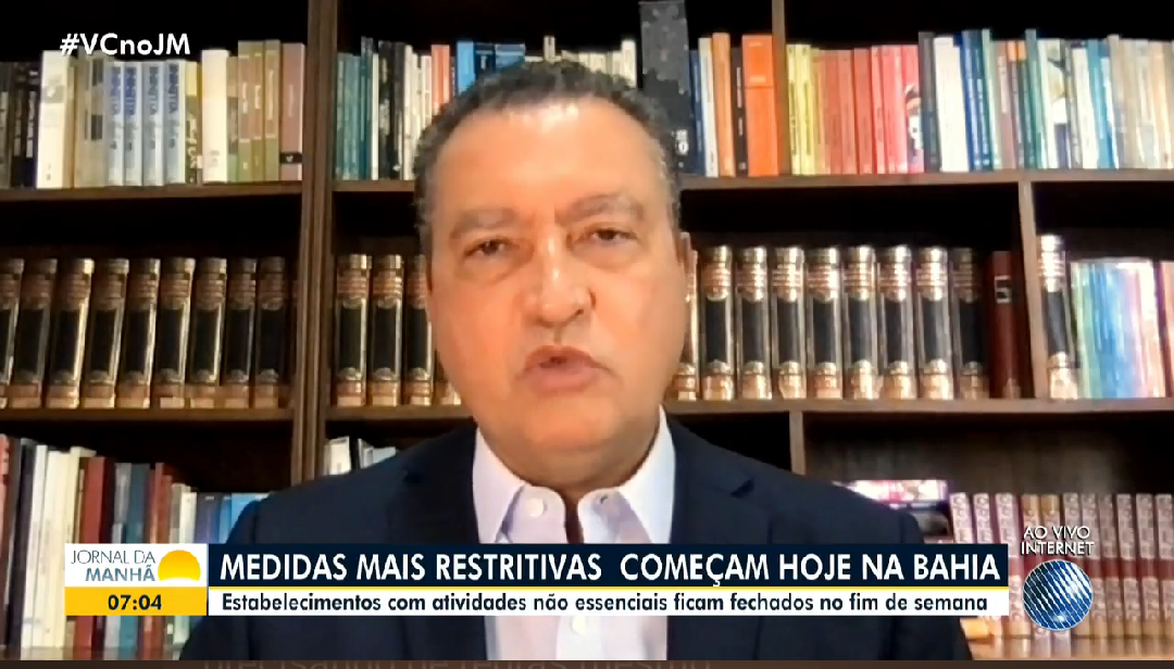Governador alega falta de médicos para reabrir o hospital de campanha