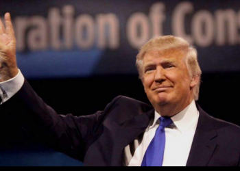 Trump diz que é o pai da vacina e critica seu opositor Joe Biden