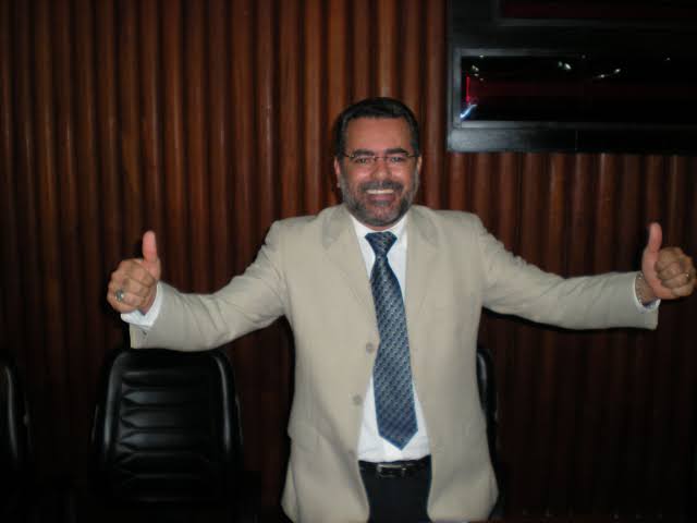 Reforma obscura de Dailton Filho extingue 100 cargos pequenos e cria mais três secretarias e oito cargos de assessora especial