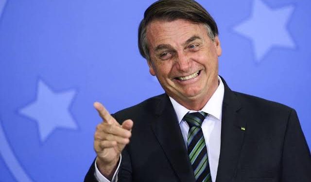 Bolsonaro vai inaugurar obra na Bahia nesta segunda (26)