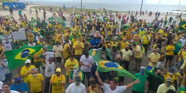 Bolsonaristas baianos nas ruas em defesa do trabalhador e do Presidente