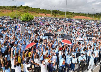 Ford fecha acordo de R$ 520 milhões com funcionários da Bahia