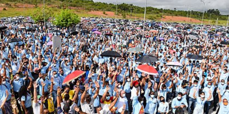 Ford fecha acordo de R$ 520 milhões com funcionários da Bahia