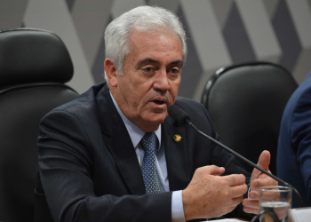 Otto Alencar é denunciado no Conselho Federal de Medicina como “falso ortopedista”