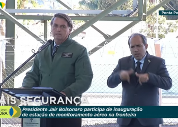 “CPI integrada por sete bandidos não vai nos tirar daqui”, diz Bolsonaro