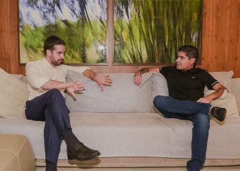 ACM Neto acena para o queridinho da Globo que tem uma alta rejeição no próprio estado