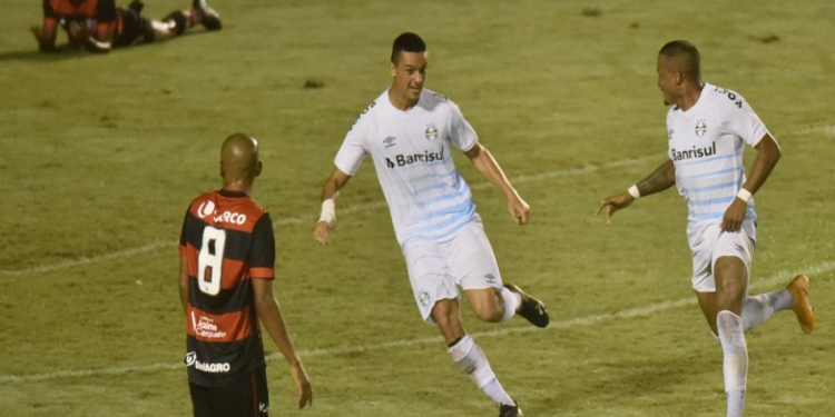 Copa do Brasil: Vitória é goleado pelo Grêmio no Barradão