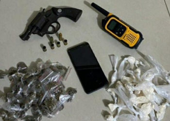 Policiais trocam tiros com traficantes em Cosme de Farias; um foi morto