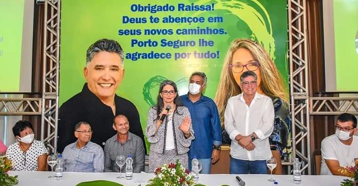 O jornalismo militante baiano tenta desqualificar o “fenômeno Raissa Soares”