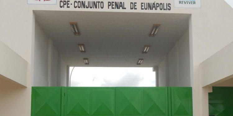 Sete detentos fogem do presídio de Eunápolis; confira lista e fotos