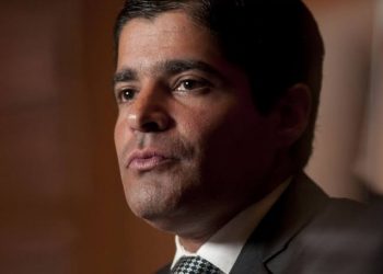 ACM Neto lamenta ataque da Rússia à Ucrânia