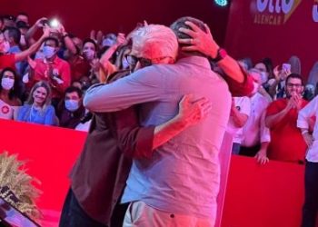 Fim da era petista na Bahia; Rui chora e faz discurso de despedida