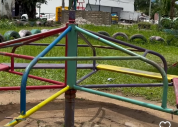 Vereador denuncia praça abandonada no bairro de Vida Nova, em Lauro de Freitas
