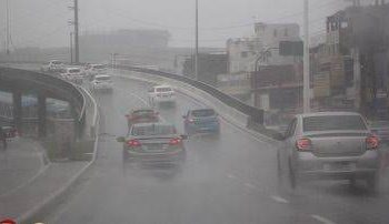 Salvador e Região Metropolitana amanheceram com raios e trovões