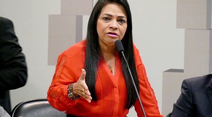 O nome de Moema Gramacho é o menos pior do PT para disputar o governo