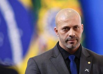 STF cassa mandato de Daniel Silveira e impõe 8 anos de prisão