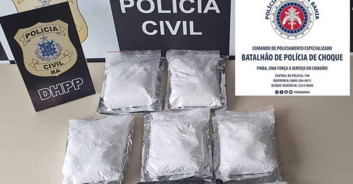 Policiais civis apreendem R$ 800 mil em cocaína no município de Candeias